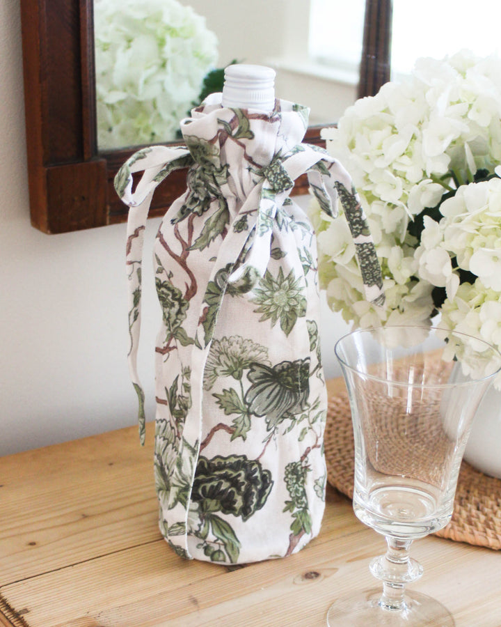 Elegant floral wine gift bag designed for hostess gifts, dinner parties, and housewarming occasions.