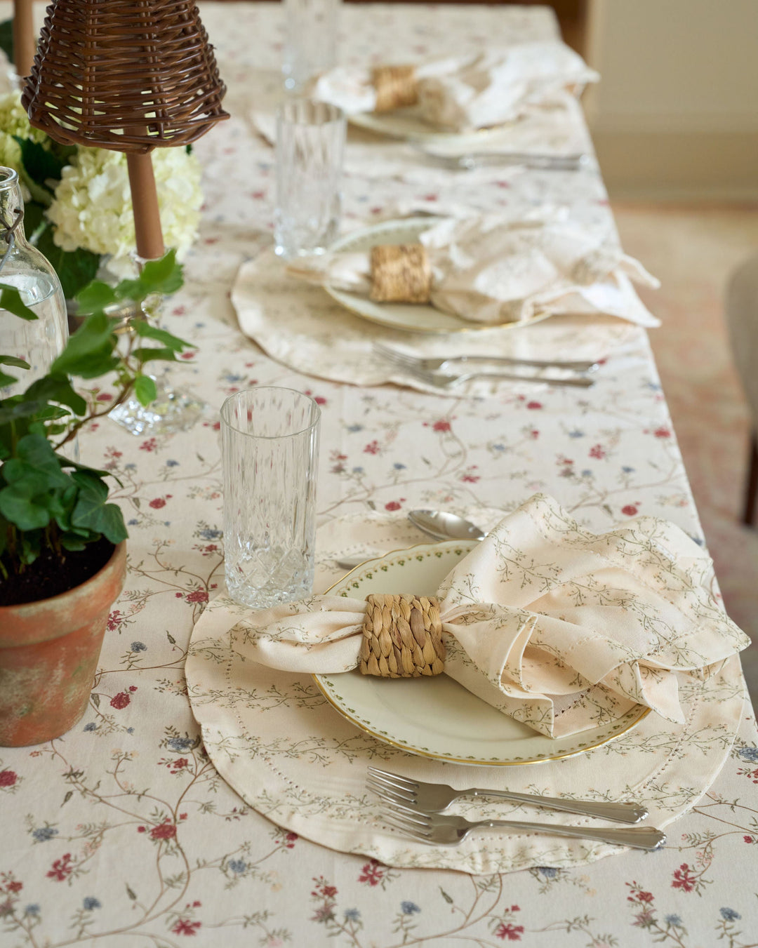 English countryside floral napkins in cream, green, and pale yellow for seasonal hosting and elegant everyday dining.