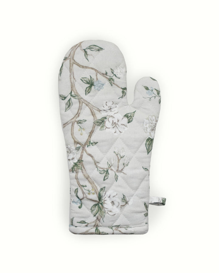 Oven mitt set with hand-drawn floral print, great for spring kitchen refresh, seasonal hosting, and functional decor.