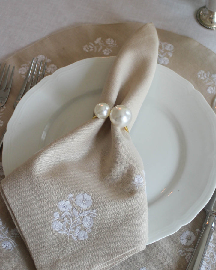 Odette Embroidered Table Linen Set