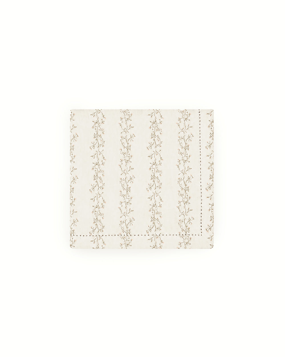 Decorative cotton dinner napkins featuring a timeless floral pattern, designed for family meals, seasonal entertaining, bridal showers, and special occasions.