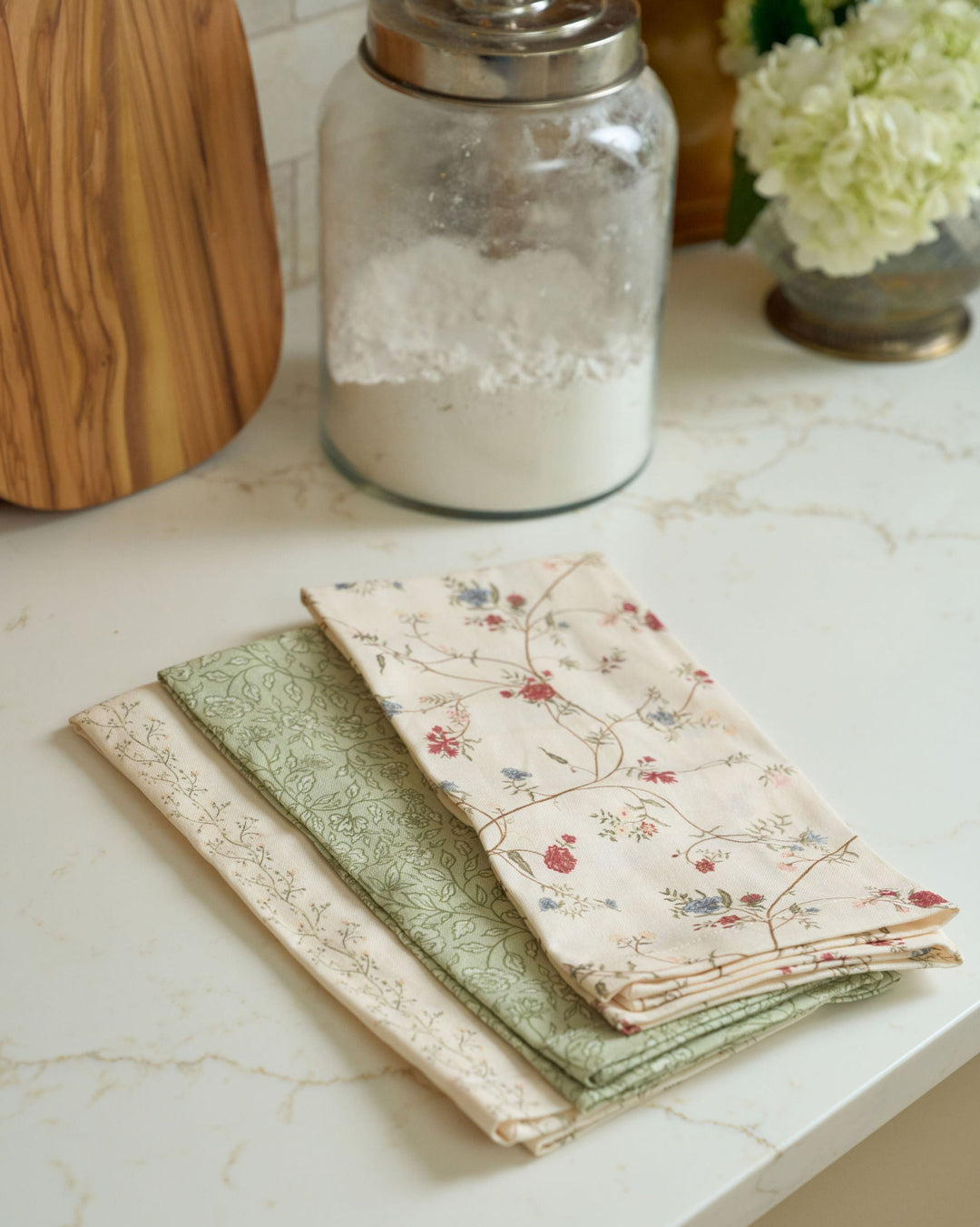 Neutral floral cotton tea towel with a timeless hand-drawn print, perfect for everyday kitchen use, Easter and spring entertaining, summer meals, fall cooking, Thanksgiving hosting, Christmas baking, holiday décor, hostess gifts, and year-round display.