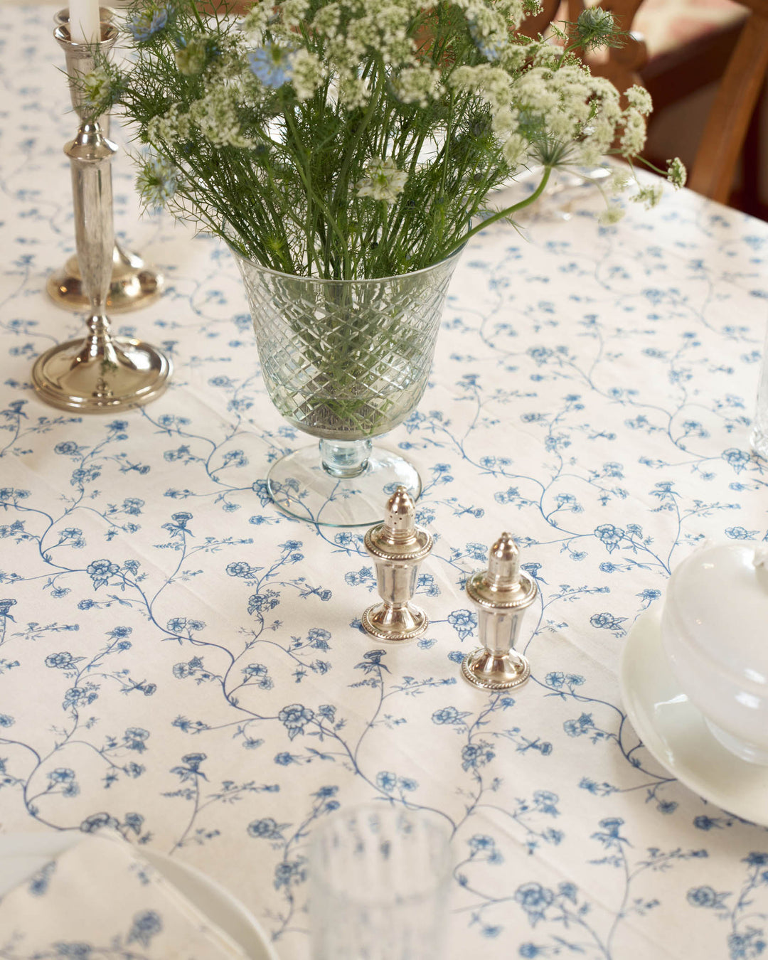 Garden Vine Delft Blue Floral Cotton Tablecloth