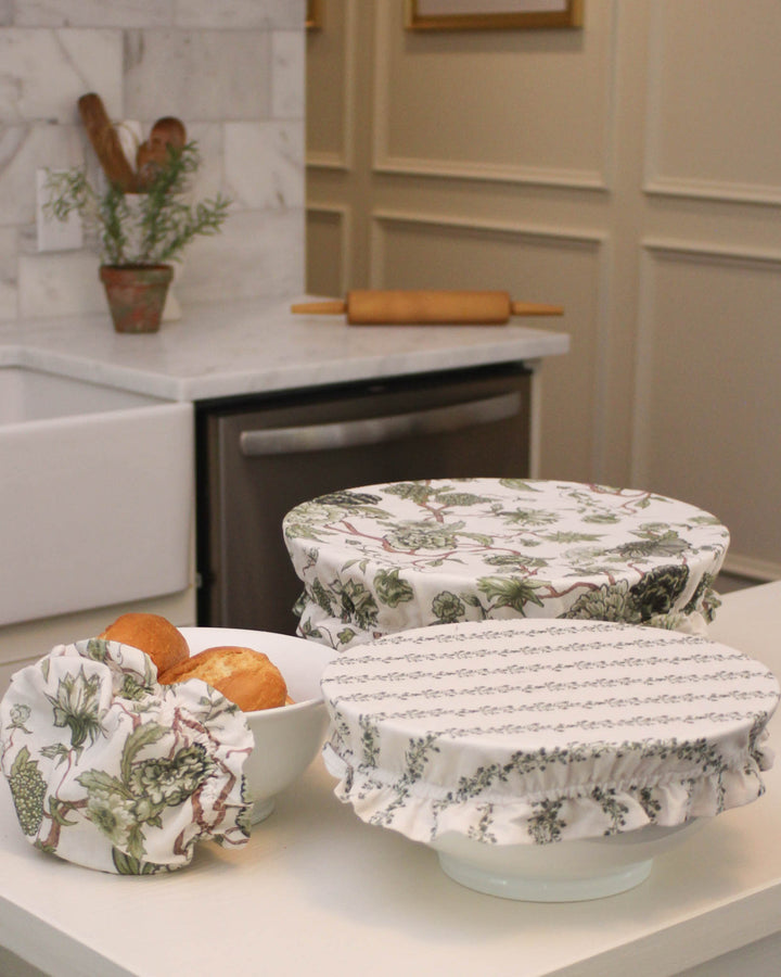 Cotton bowl covers set for bread proofing and storage, featuring elastic fit for mixing bowls of different sizes.