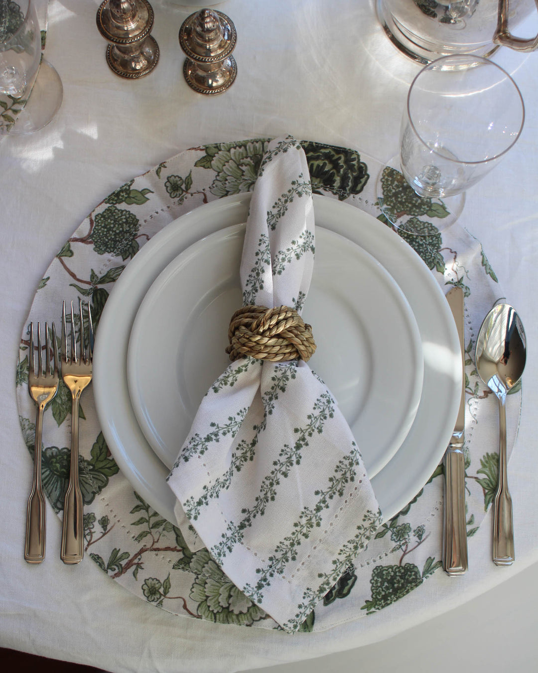 Green floral Florence placemats, set of 4, perfect for brunch tables, gatherings, and seasonal hosting.